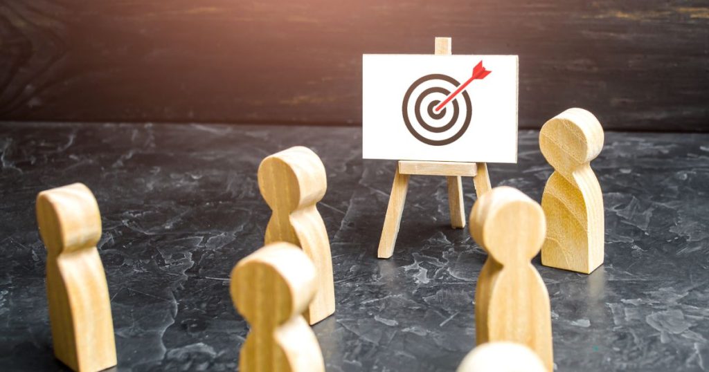 The Ultimate Facebook Retargeting Strategy for UAE Businesses in 2025